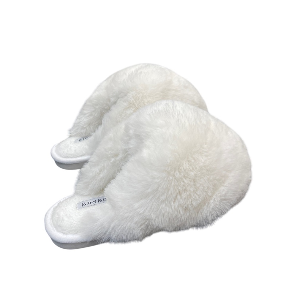 Women's White Faux Fur Fuzzy Slippers